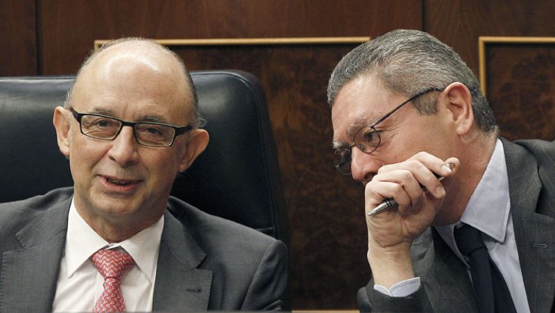 Montoro acusa al anterior Gobierno de ocultar el déficit y el PSOE responde que el PP ya lo sabía