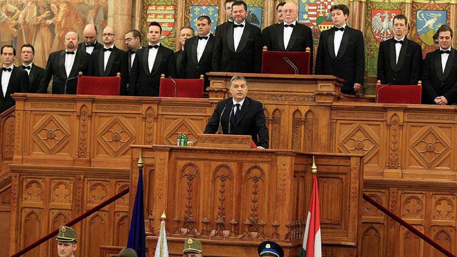 Hungría cede a las presiones y enmendará la reforma del Banco Central | Ver