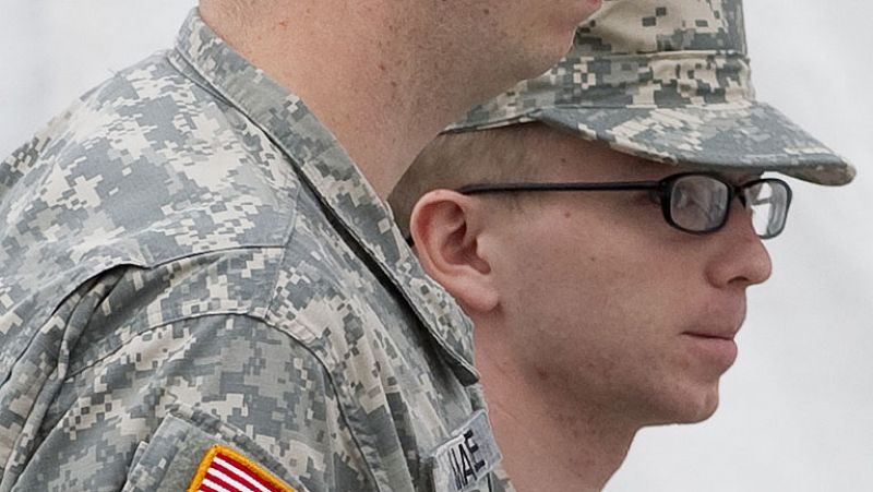 Recomiendan que el soldado Manning sea juzgado en una corte militar por el caso Wikileaks