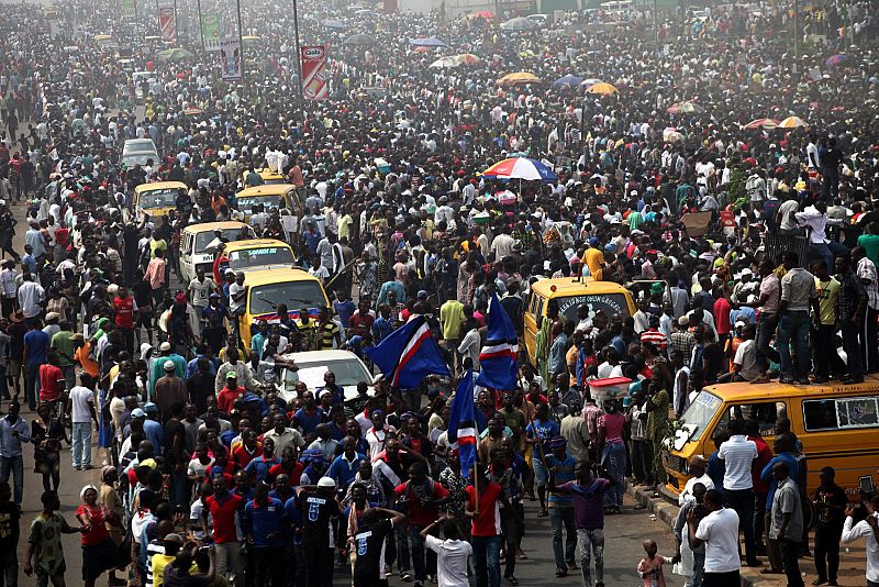 Los sindicatos nigerianos dan una tregua hasta el lunes pero seguirán con la huelga