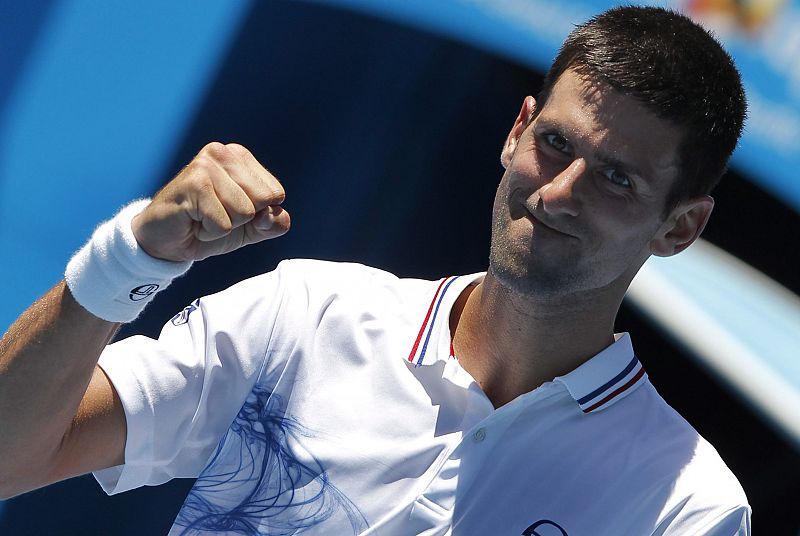 Novak Djokovic comienza arrollando en el Abierto de Australia frente al italiano Paolo Lorenzi