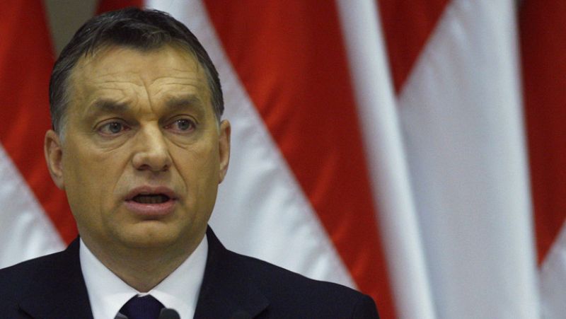 Orbán, dispuesto a enmendar los artículo de la Constitución húngara tras el aviso de Bruselas