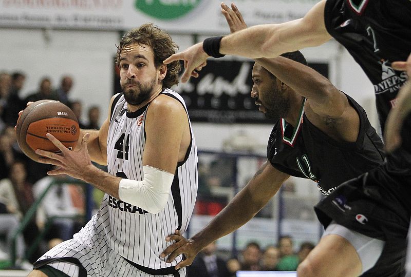 El Gescrap Bizkaia paga la novatada en el Top-16 ante el Montepaschi Siena (81-67)