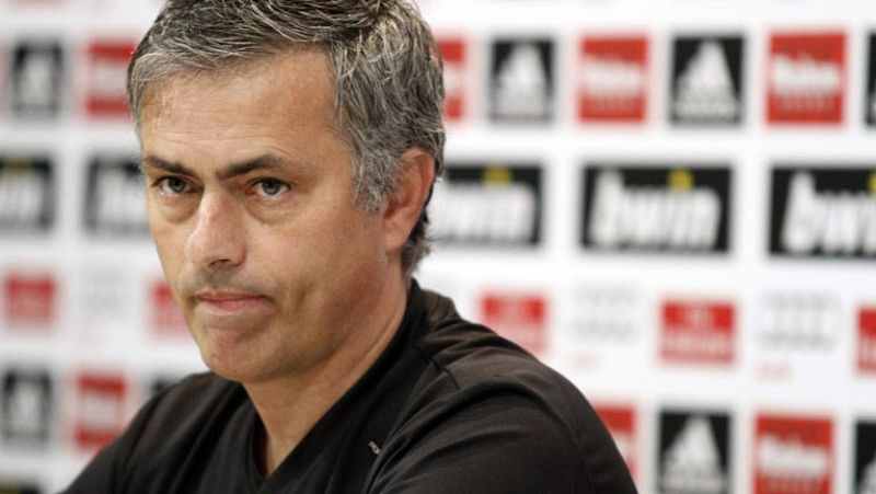 Mourinho: "no os he visto dudar de un jugador que ha tenido un comentario racista"