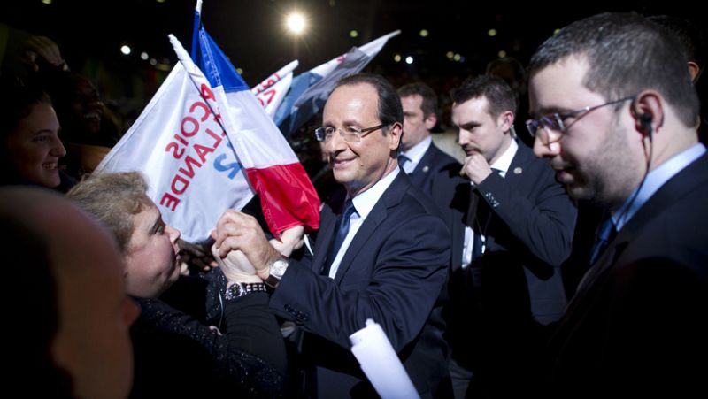Hollande lanza su campaña con un duro ataque al mundo financiero