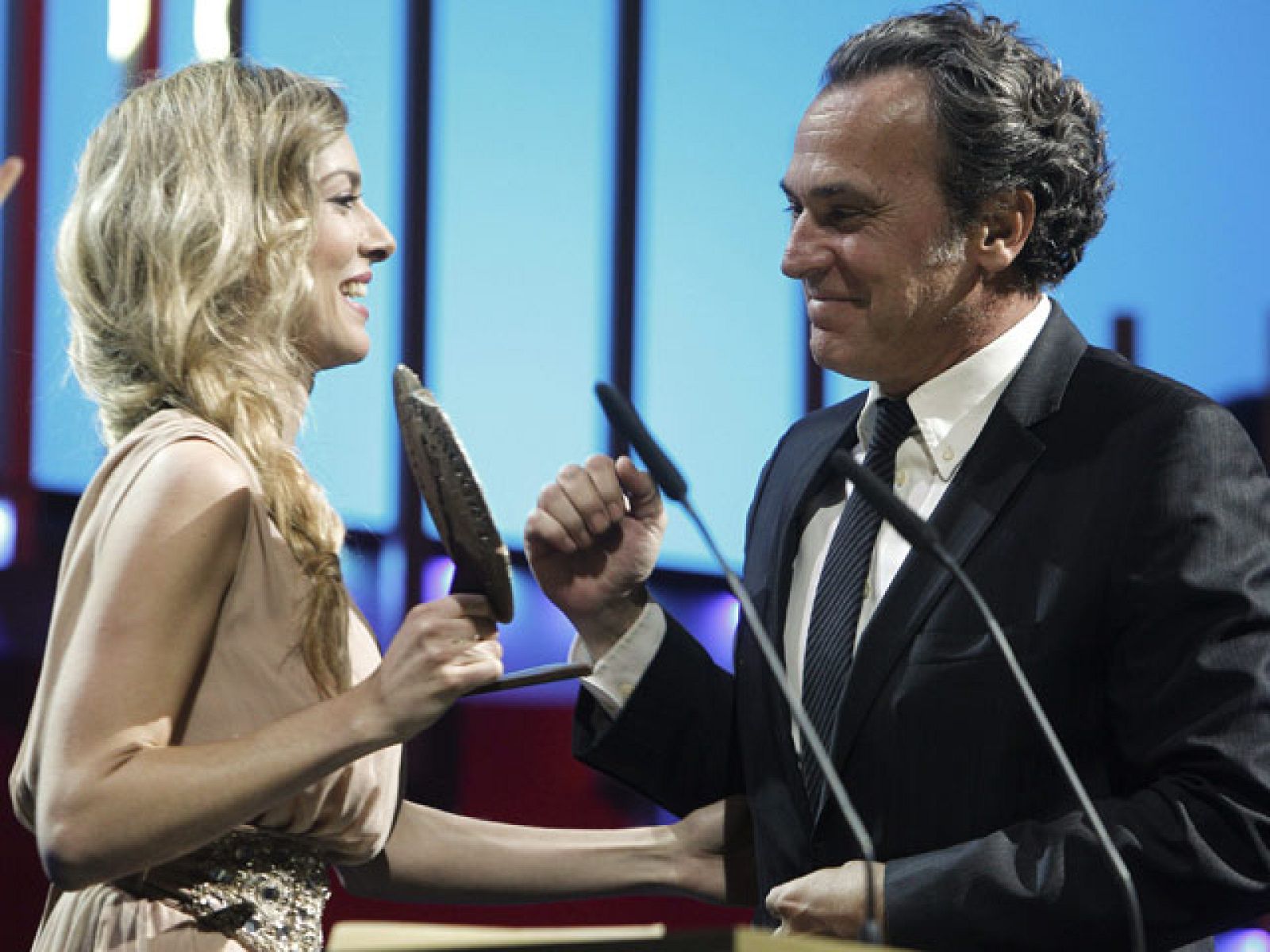 XVII Premios José María Forqué - 'No habrá paz para los malvados', Mejor película | Ver