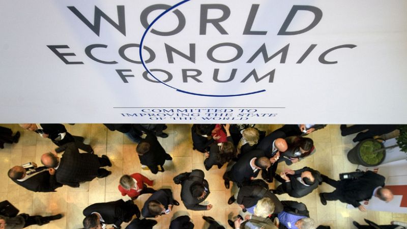 Cameron afirma en Davos que la tasa sobre las transacciones financieras es una "locura"