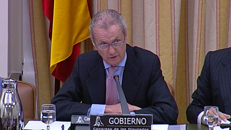 Morenés encarga un estudio sobre las Fuerzas Armadas para ajustar el presupuesto