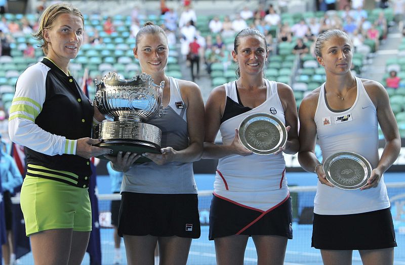 Las rusas Kuznetsova y Zvonareva conquistan el dobles en el Open de Australia