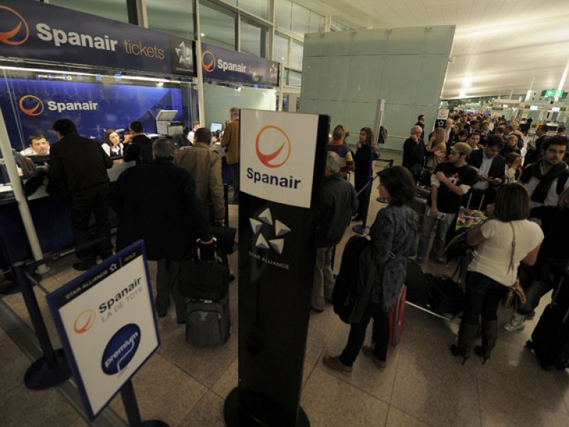 La aerolínea Spanair suspende sus operaciones y prepara la declaración de quiebra