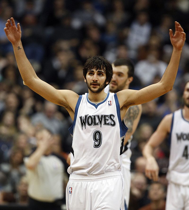 Ricky Rubio lidera a los Timberwolves frente a los Spurs de Parker (87-79)