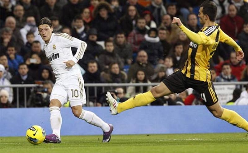 El Real Madrid no cede en Liga y se impone al Zaragoza (3-1)