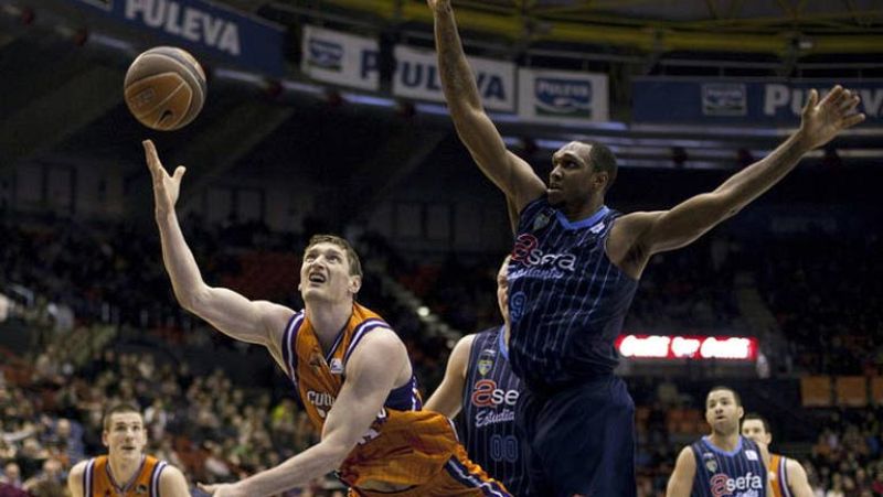 El Valencia recupera el pulso a costa del Estudiantes (85-71)