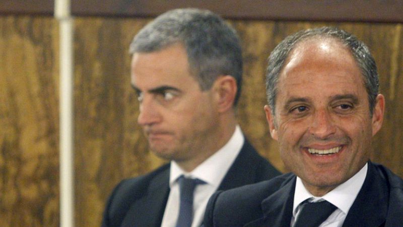 El juez del caso de los trajes dicta la absolución de Camps y Costa