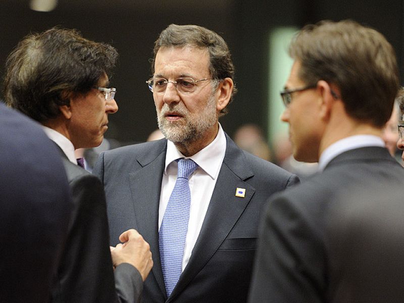 Rajoy asume que la reforma laboral le "va a costar" la convocatoria de una huelga