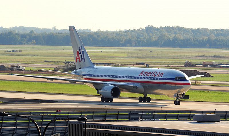 American Airlines estudia recortar 13.000 puestos de trabajo para reducir costes