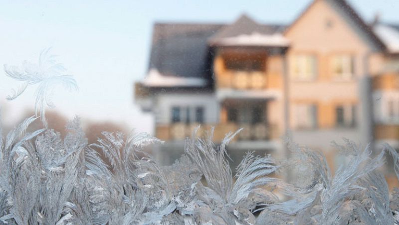 Más de un centenar de muertos por la intensa ola de frío y nieve que barre el este de Europa