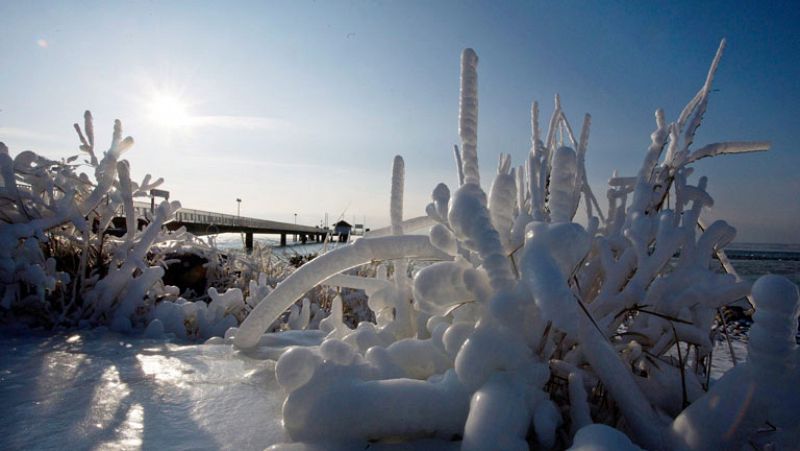Más de 200 muertos por el temporal de frío en Europa y problemas en el suministro de gas ruso