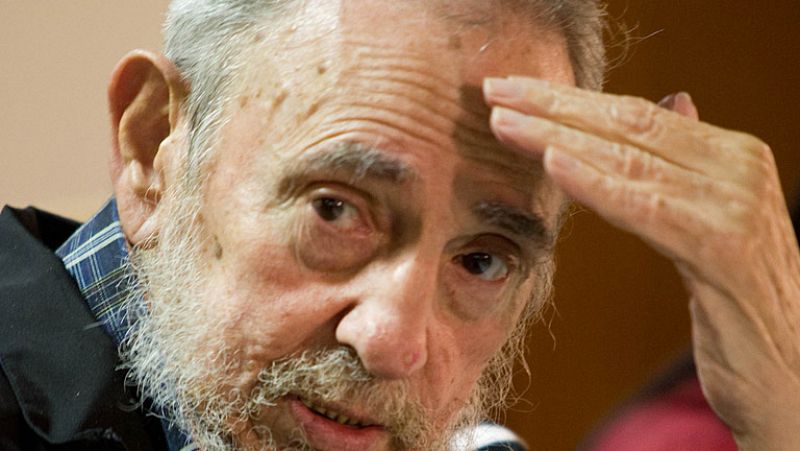 Fidel Castro presenta un nuevo libro sobre sus memorias en un acto público en La Habana