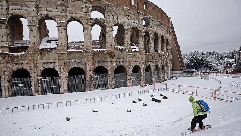 Roma sigue paralizada por el temporal más importante de los últimos 30 años