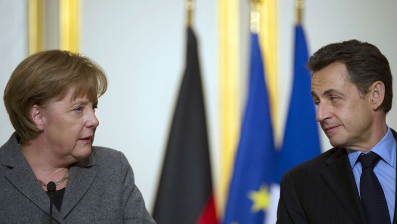 Sarkozy y Merkel dan un ultimátum a Grecia: "Sin reformas no habrá ayudas"