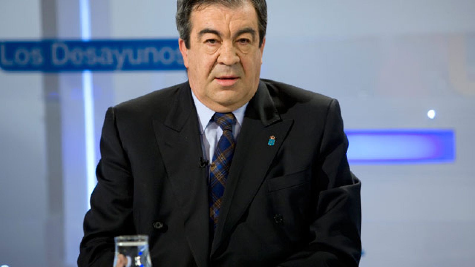 Cascos: "Hay que desbloquear la alianza anómala PP-PSOE" - Los desayunos | Ver