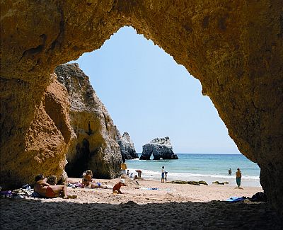 Un viaje al Algarve, tercer premio de 'Enredados'