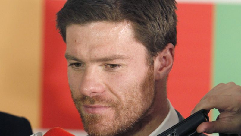 Xabi Alonso asegura que no deben obsesionarse con los 7 puntos de ventaja