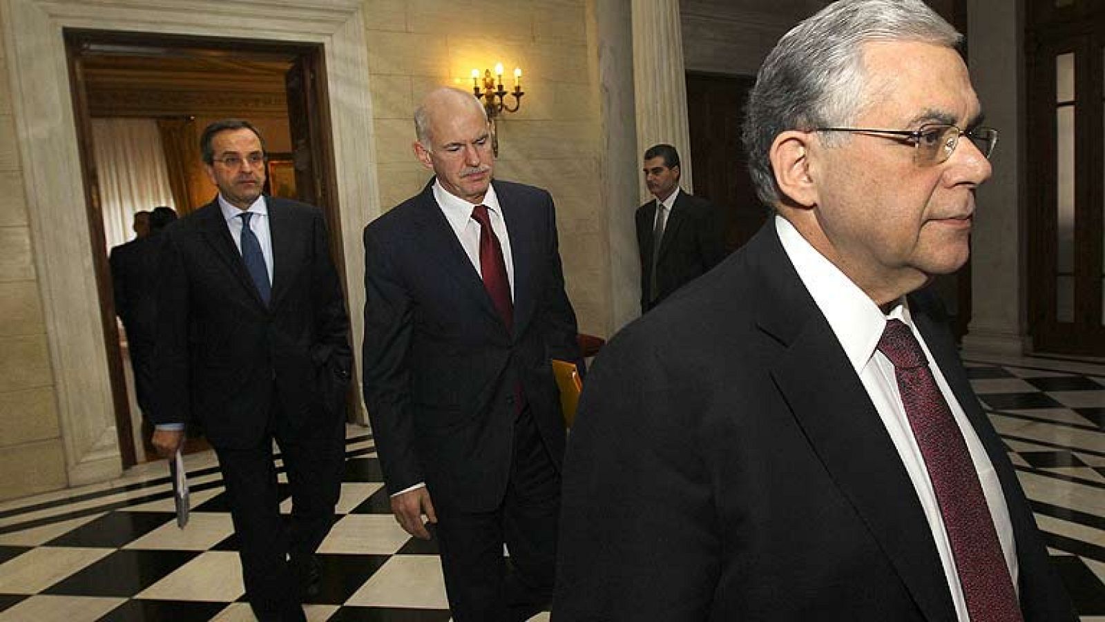 El Eurogrupo convoca este jueves la reunión aplazada sobre el rescate de Grecia | Ver