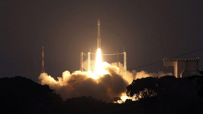 El primer cohete Vega de la ESA despega con éxito en su vuelo inaugural