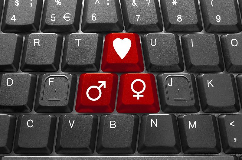 Cupido cambia las flechas por el 'malware' este San Valentín