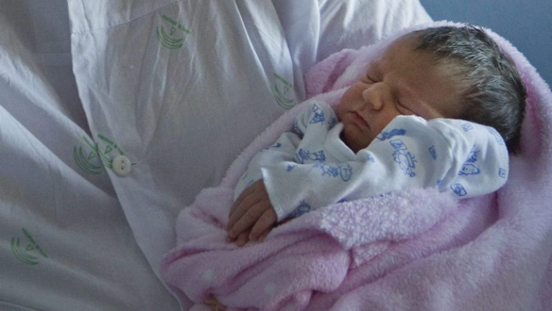 Nace en Andalucía el segundo bebé seleccionado genéticamente para curar a su hermano