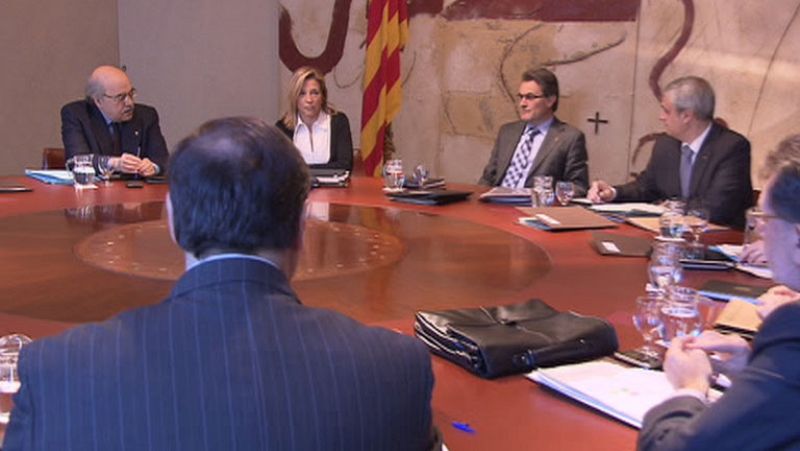 La Generalitat de Cataluña recortará un 3% el sueldo de sus empleados