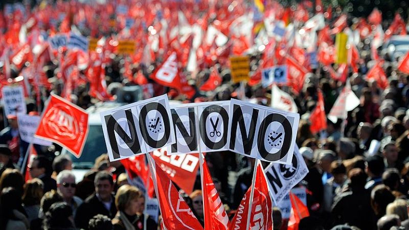La primera manifestación contra la reforma laboral concentra a cientos de miles de personas