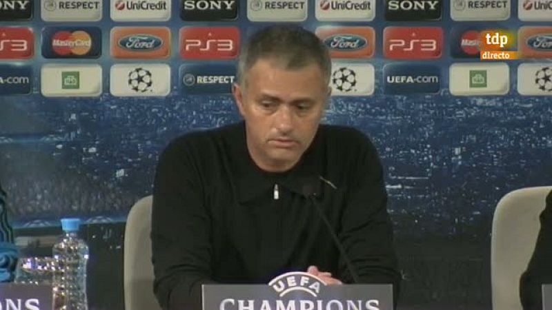 Mourinho: "Estamos tristes. Jugamos para ganar"