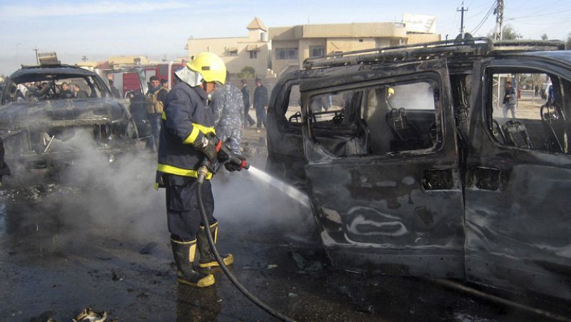 Medio centenar de muertos en una ola de atentados en Bagdad