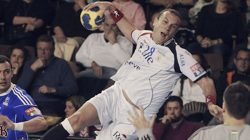 Ademar gana (31-25) al Pick Szeged y espera rival en octavos de la Liga de Campeones de balonmano