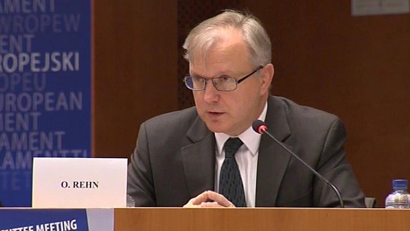 Rehn quiere ver los ajustes que plantea España antes de decidir sobre déficit