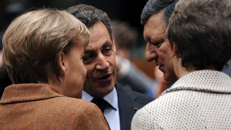 Los líderes europeos consagran la austeridad con la firma del pacto fiscal