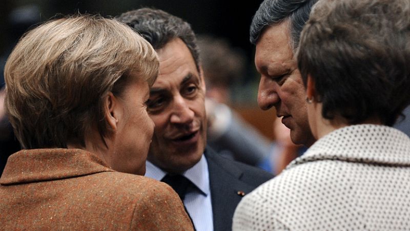 Los líderes europeos consagran la austeridad con la firma del pacto fiscal