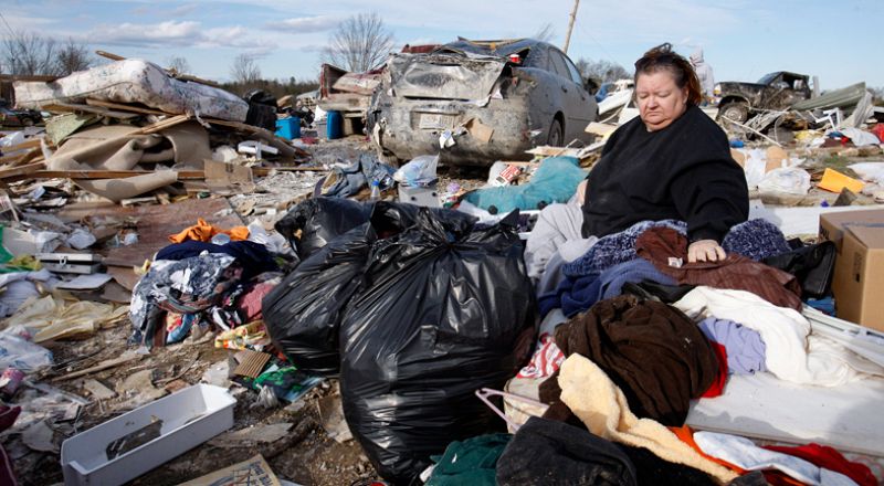 Barack Obama ofrece ayuda tras los tornados que han dejado al menos 37 muertos en EE.UU.