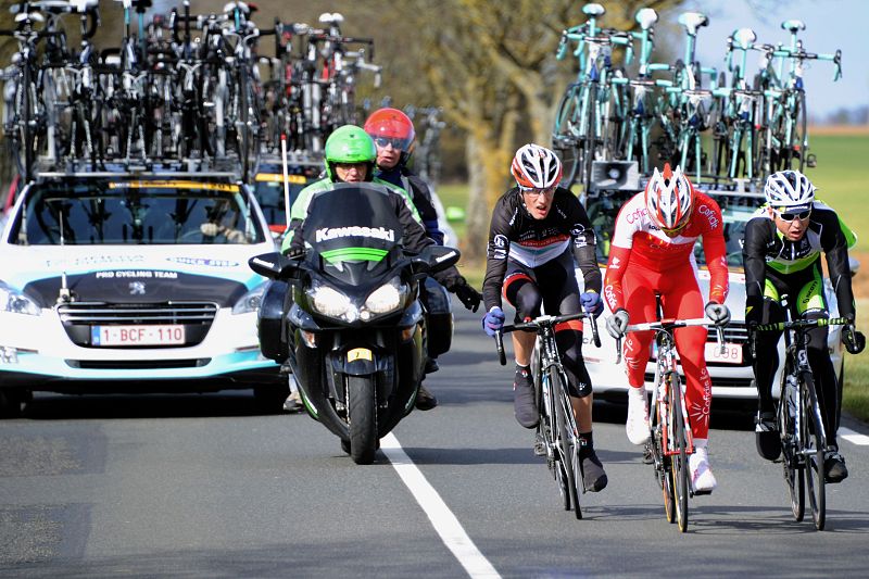 Andy Schleck abandona la París - Niza por una gastroenteritis