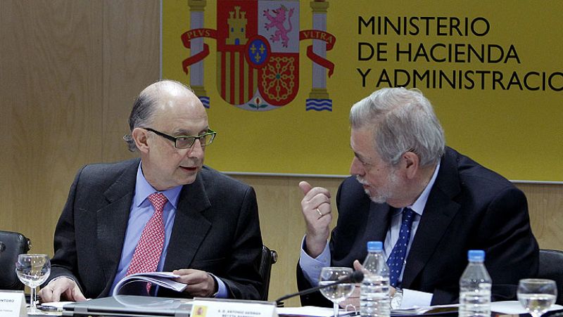 Las CC.AA. aceptan su nuevo objetivo de déficit con el único voto en contra de Andalucía