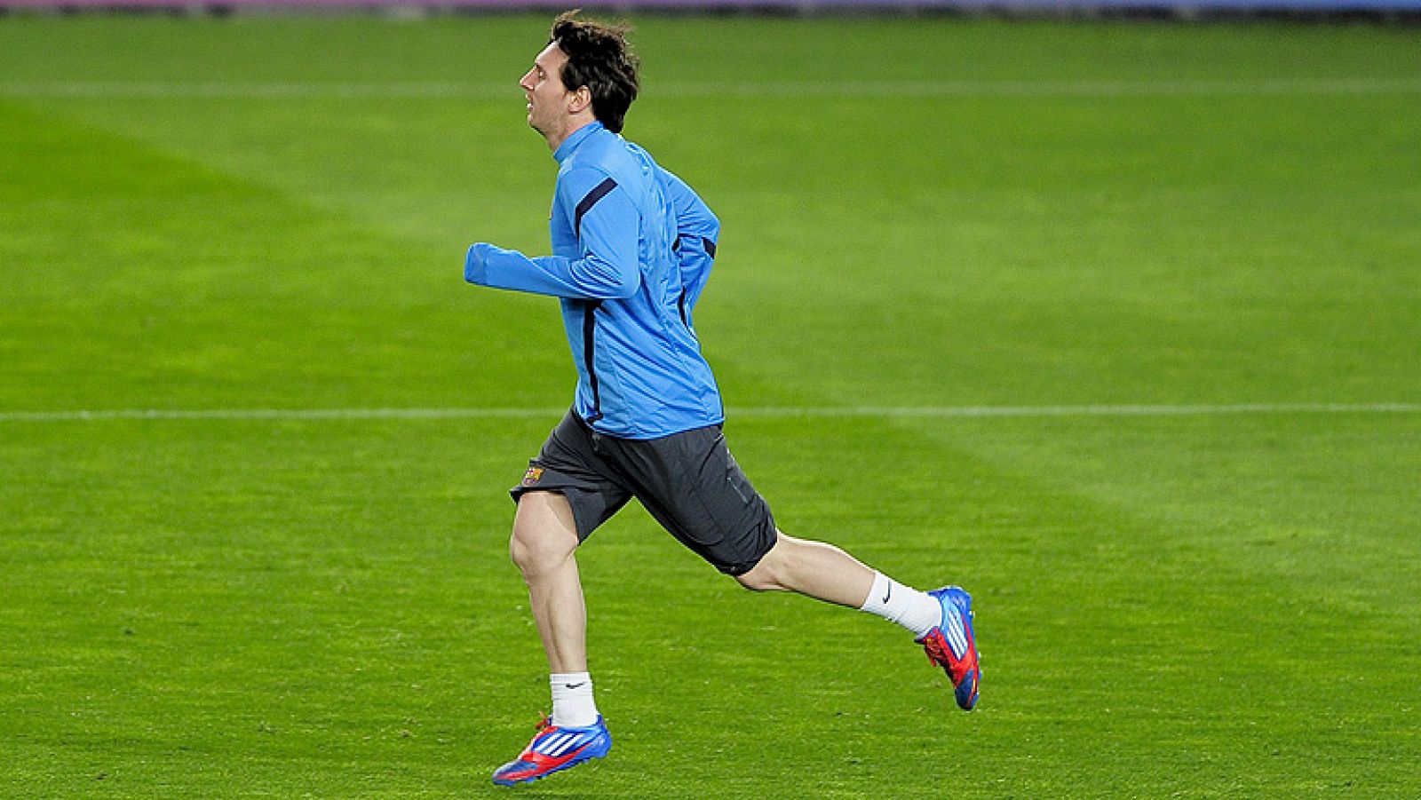 La estrella del Barcelona, Leo Messi, regresa al equipo de Guardiola para disputar el choque de vuelta de los octavos de final de la Champions contra el Bayer Leverkusen. El argentino, que hace un año metió al Barça en cuartos con un golazo al Arsena