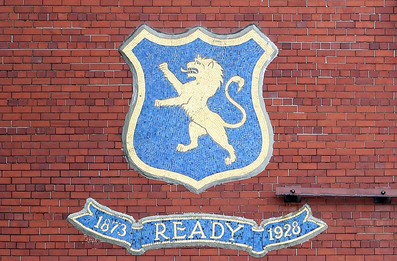 La administración del Glasgow Rangers urge a la venta del club