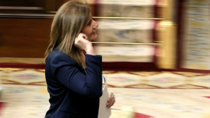 Báñez afirma que esta es la reforma "del empleo" y que el despido "lo facilitan los socialistas"