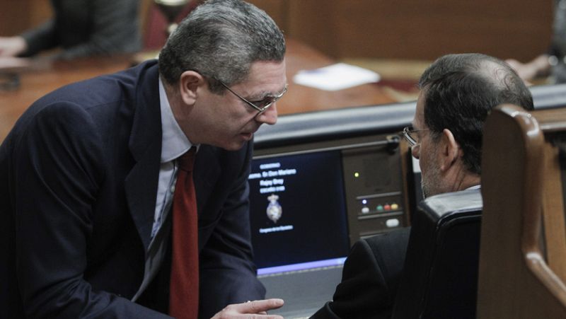 Fernández Díaz y Mato suscriben la "presión social" de las embarazadas