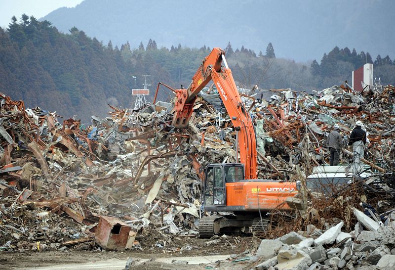Fukushima retoma la búsqueda de desaparecidos casi un año después del tsunami