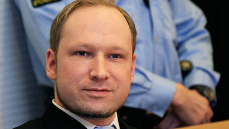 La TV noruega hace públicos los audios de la detención de Breivik