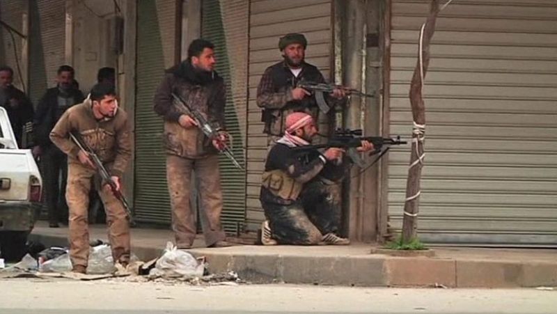 El ejército sirio toma el enclave rebelde de Idleb mientras Asad responde a Annan